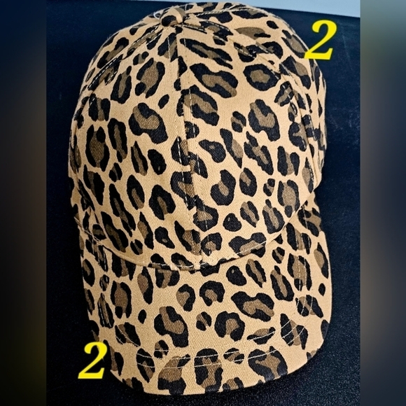 Cute designed caps - Picture 3 of 9